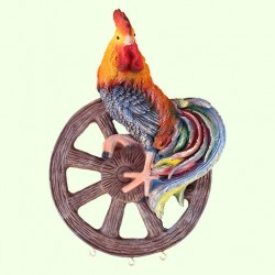 Панно Петух на колесе