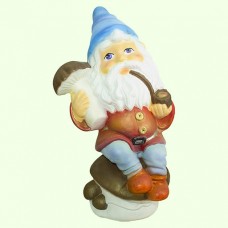 Фигурка для сада Гном лесничий