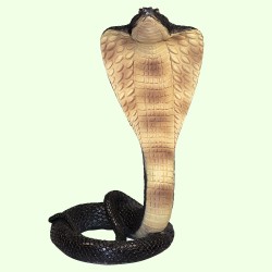 Садовая фигурка Кобра черная Ср с закрытым ртом