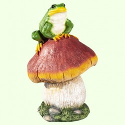 Садовая фигурка Сыроежка малая с лягушкой