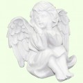 Статуэтка Ангел сидит мечтает крылья сложены